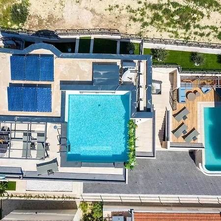 Aurelia 2 Makarska