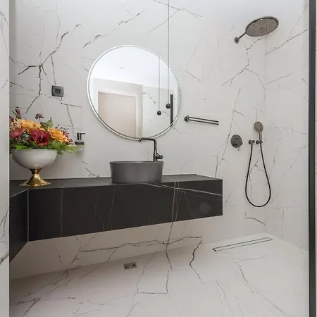 Aurelia 2 ヴィラ *