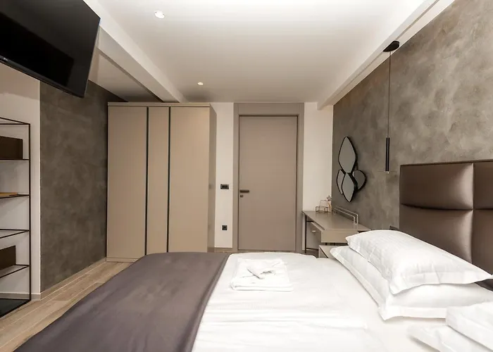 Aurelia 2 Макарска